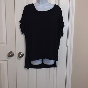 Charming Charlie’s L black top